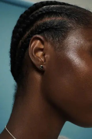 моносерьга BETA с черным ониксом