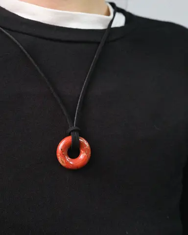 подвеска BAGEL из яшмы на шнурке