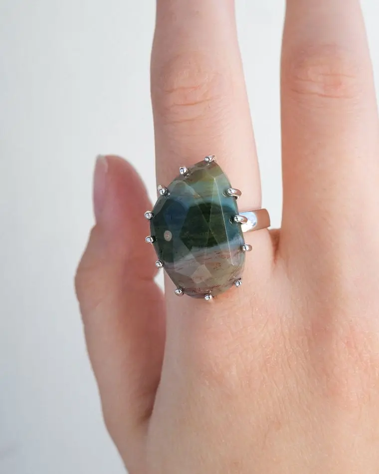 кольцо ocean bloom 18 размер (яшма)