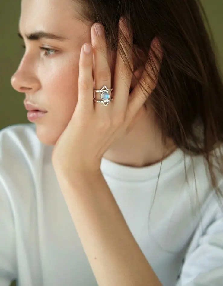 кольцо athena с лунным камнем