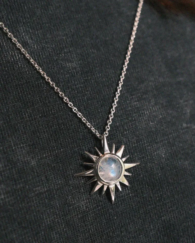подвеска polar с лунным камнем на цепочке 40-45 см (родирование)