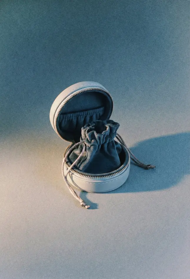 кейс для украшений голубой