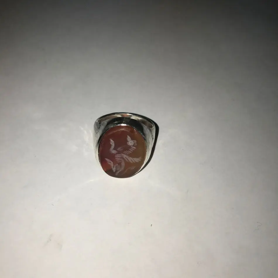 LAB009 кольцо-печатка с инталией 17.5 (сердолик, овал)