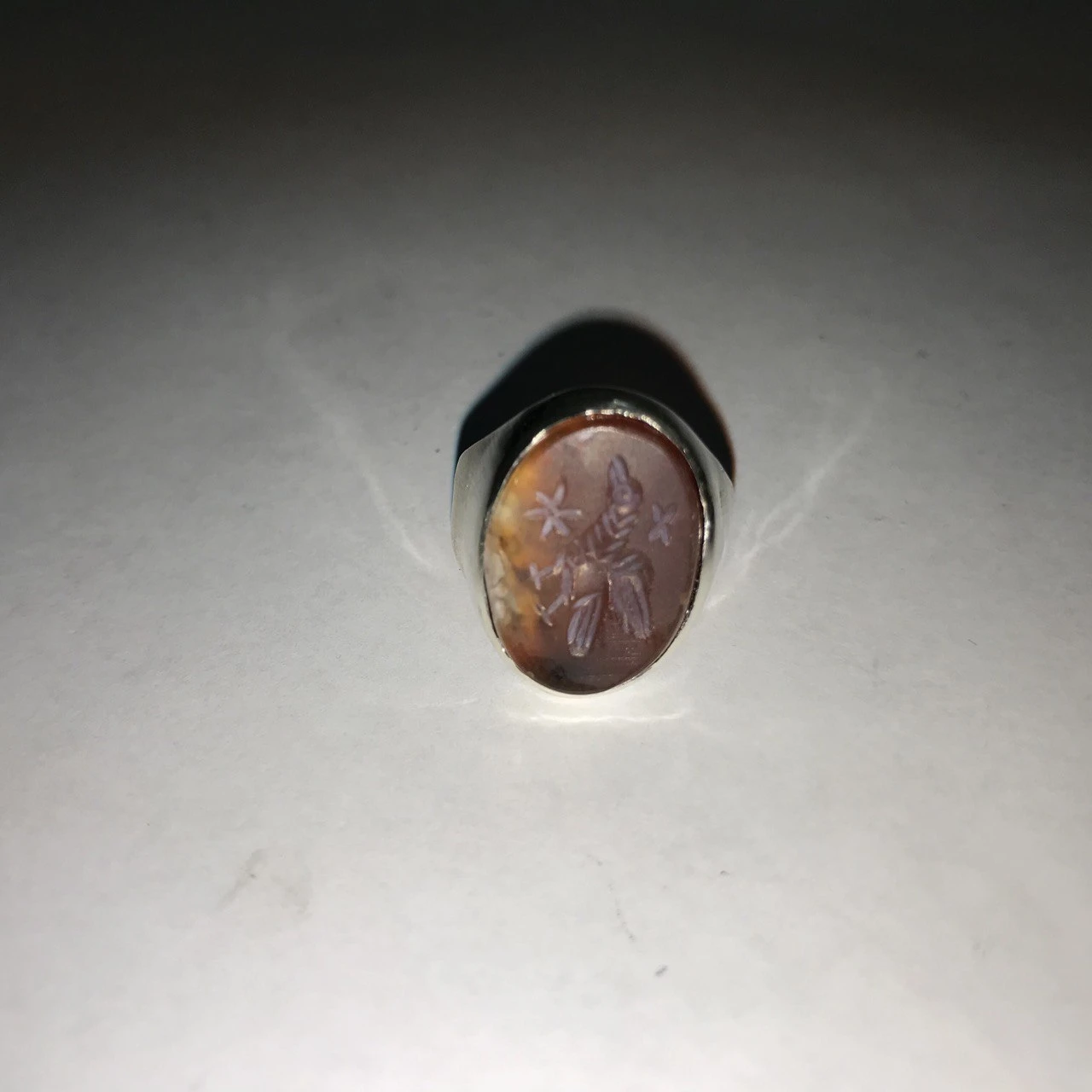LAB023 кольцо-печатка с инталией 17 (сердолик, овал)
