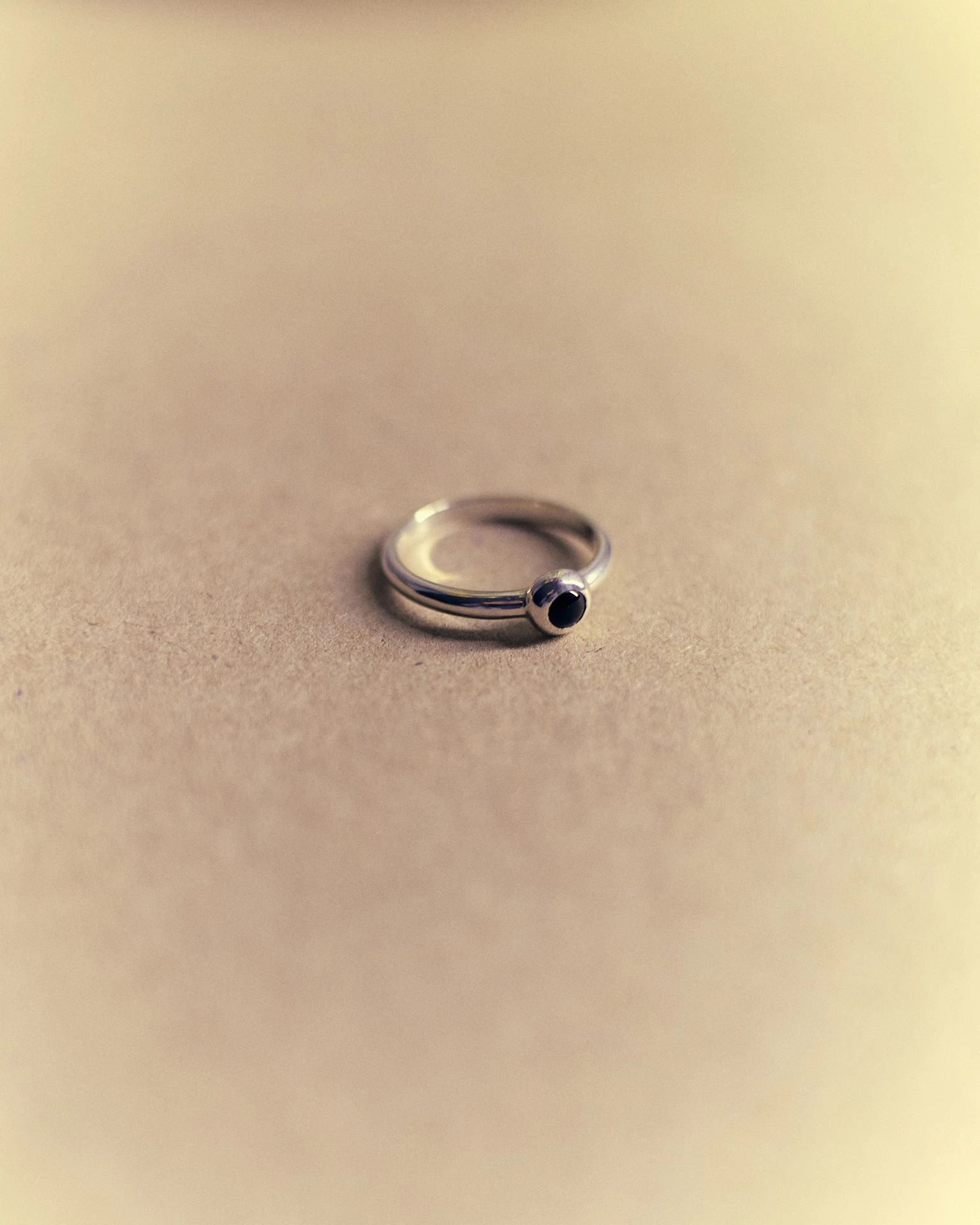 кольцо beta с черным ониксом (родирование)