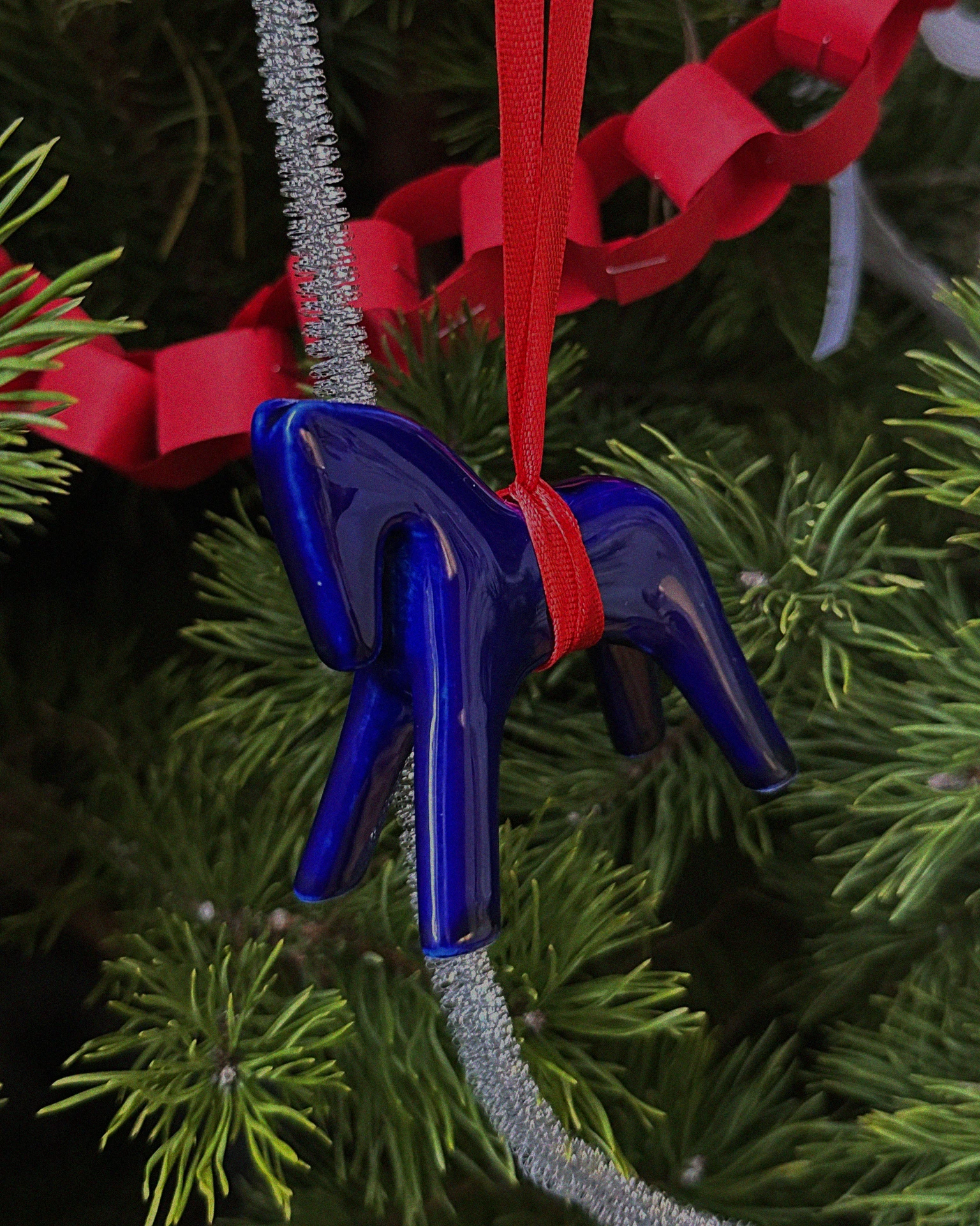 фигурка alohagaia x жечь из фарфора (кобальт)