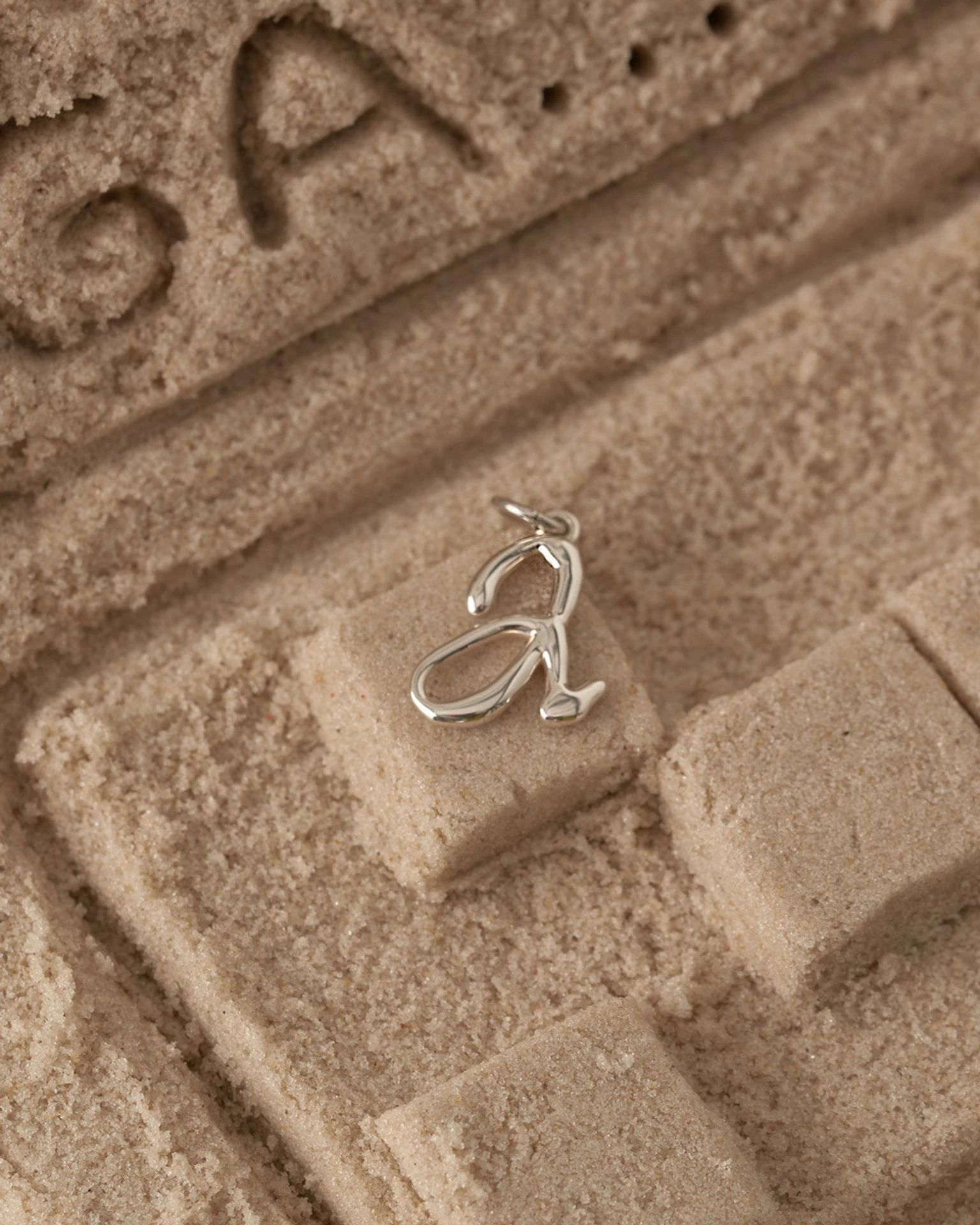 подвеска-буква a (родирование)