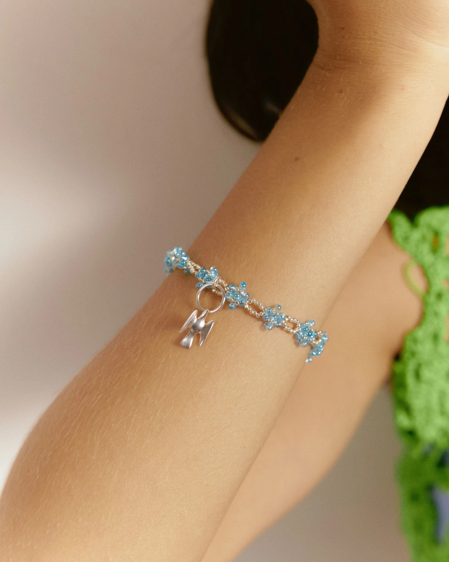 браслет skolnick из бисера