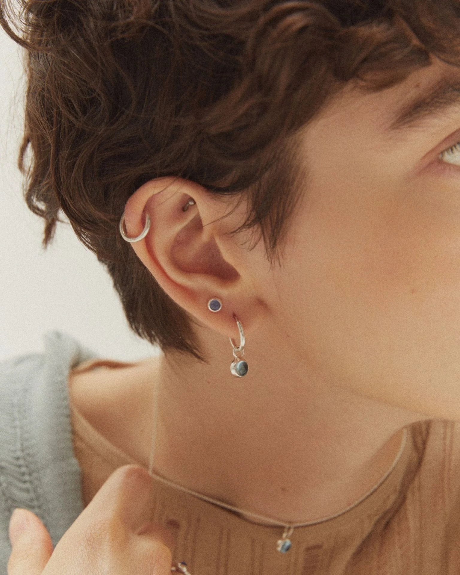 шарм alpha на базовом кликере (s) - голубой топаз