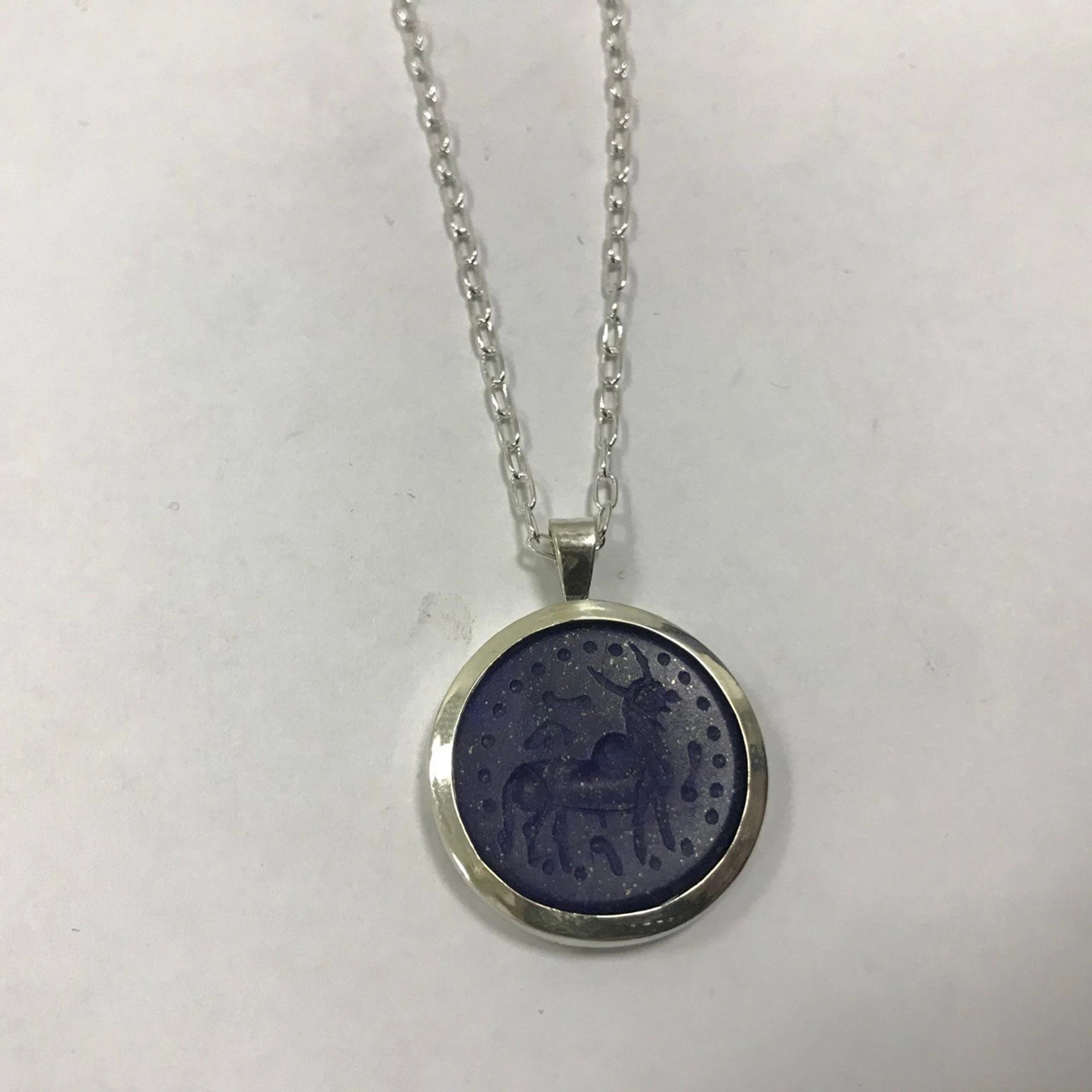 lab037 подвеска с инталией, 45 см (лазурит, круг)