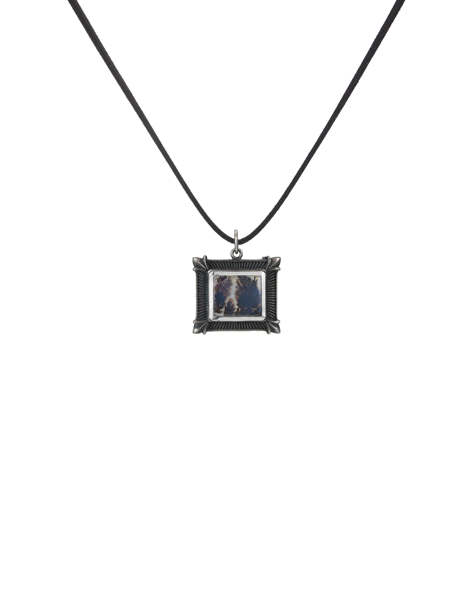 подвеска-картина с дендритовым агатом