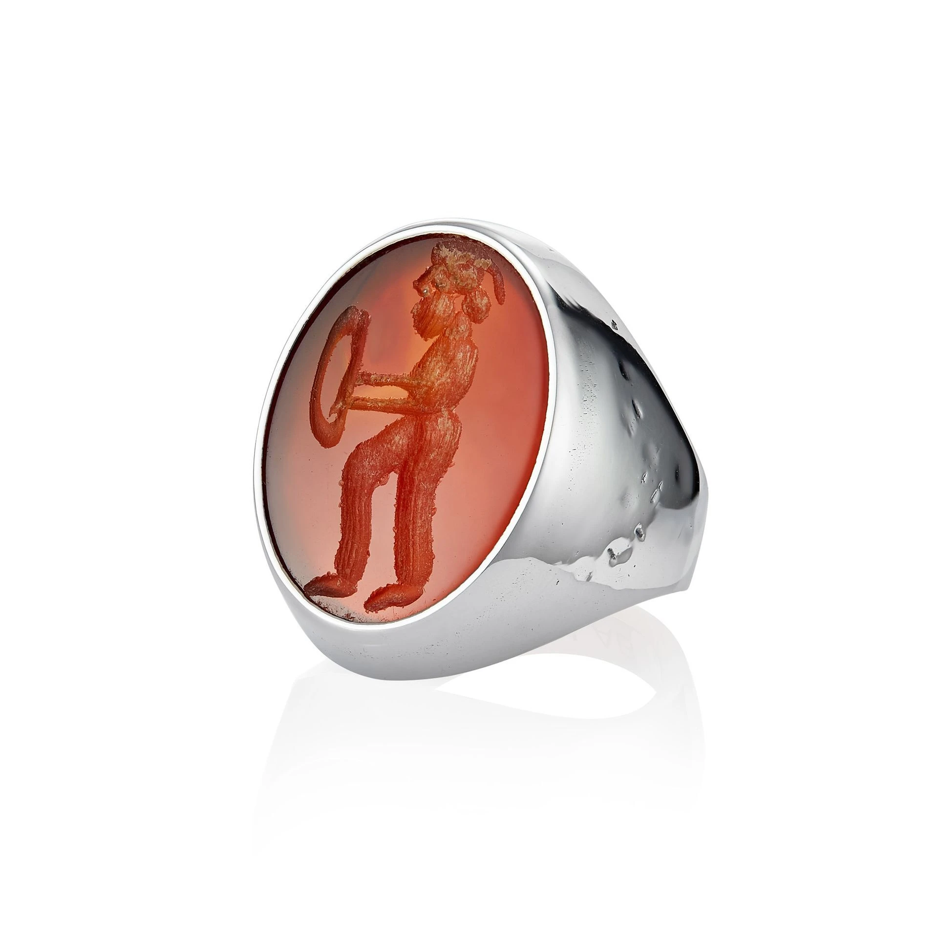 lab144 кольцо-печатка с инталией 17 (сердолик)