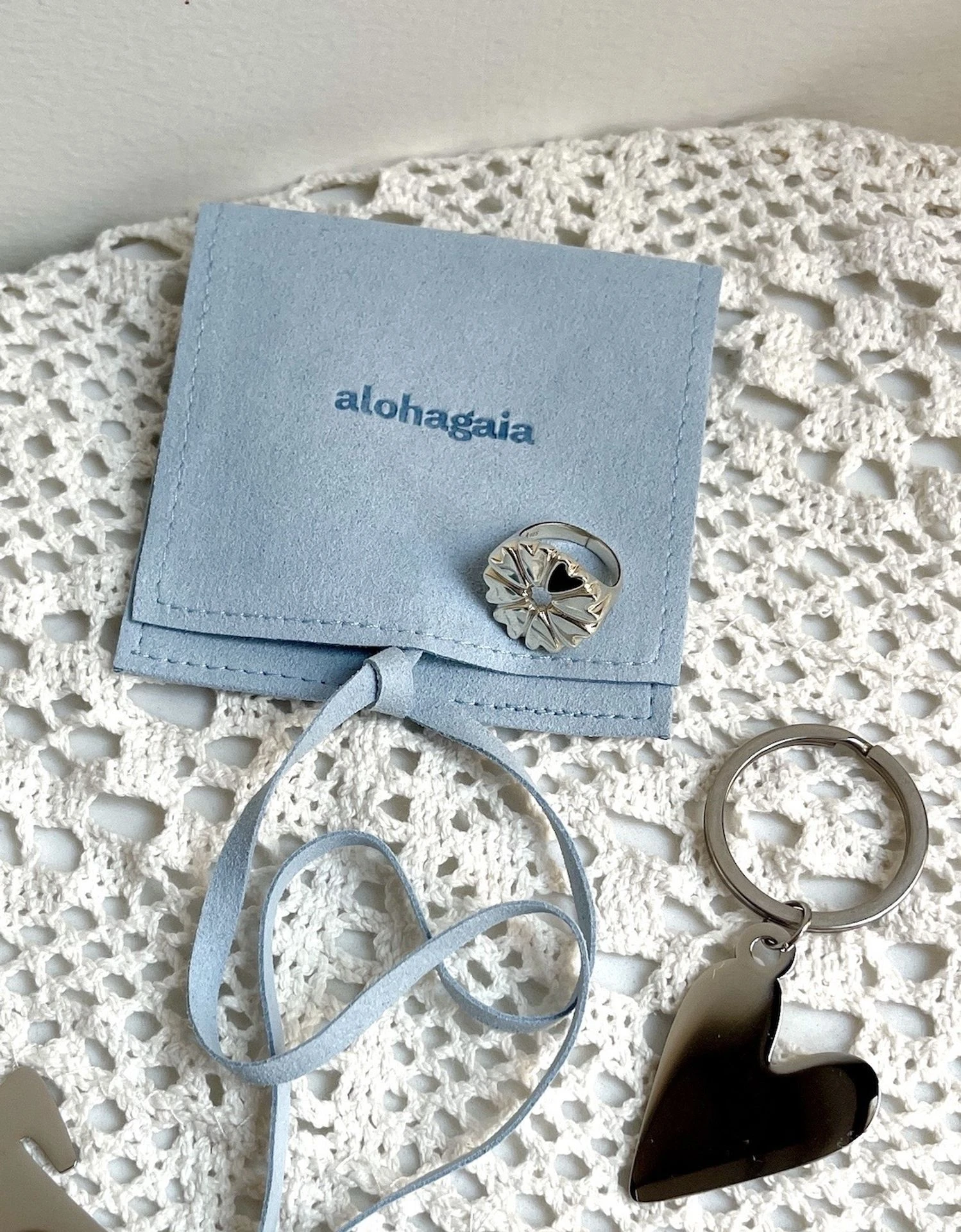 кольцо-печатка flover с черной эмалью