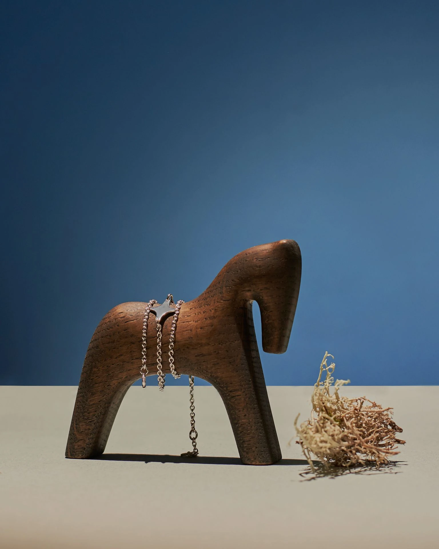 фигурка burdo (дуб)