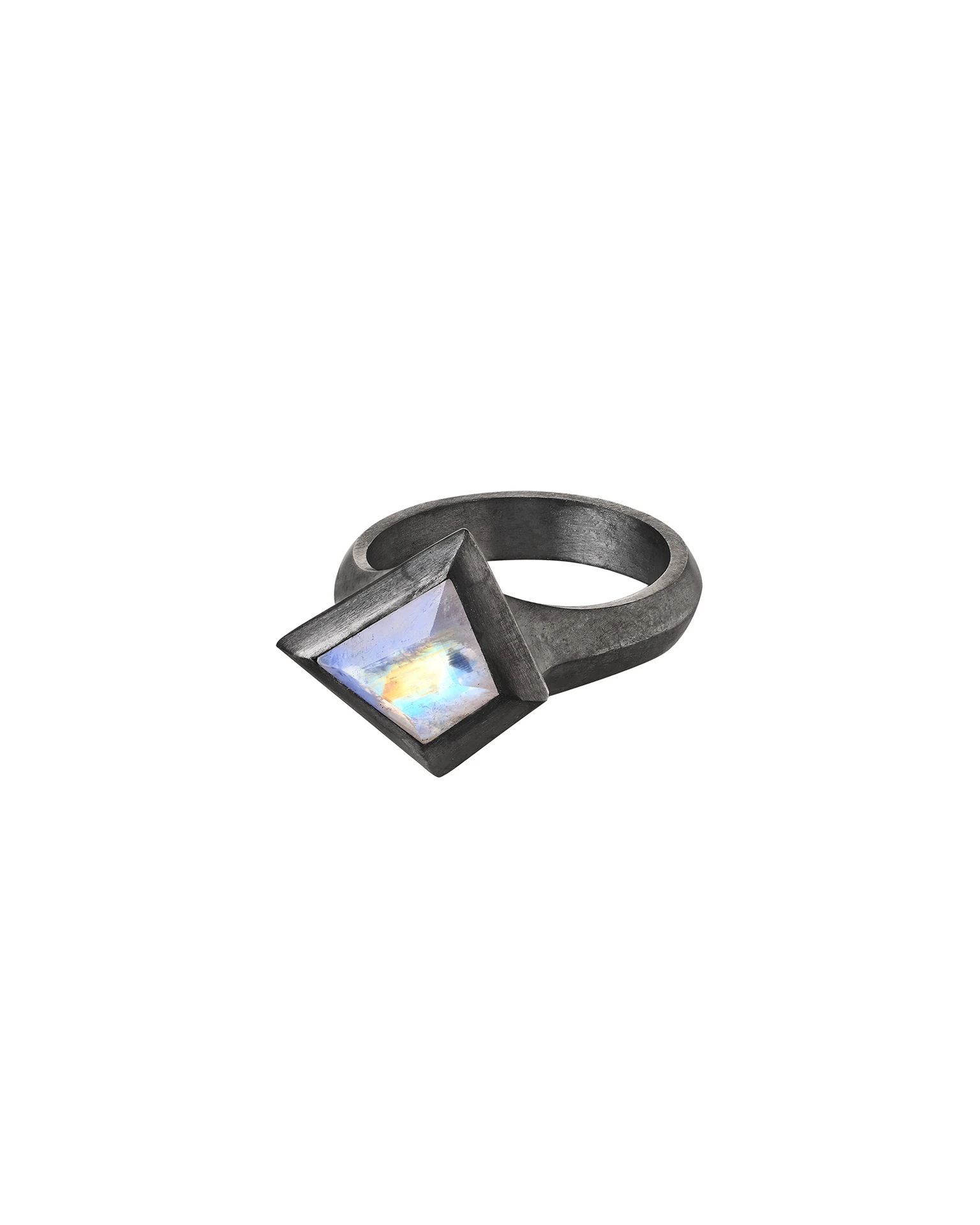 кольцо demantur с лунным камнем