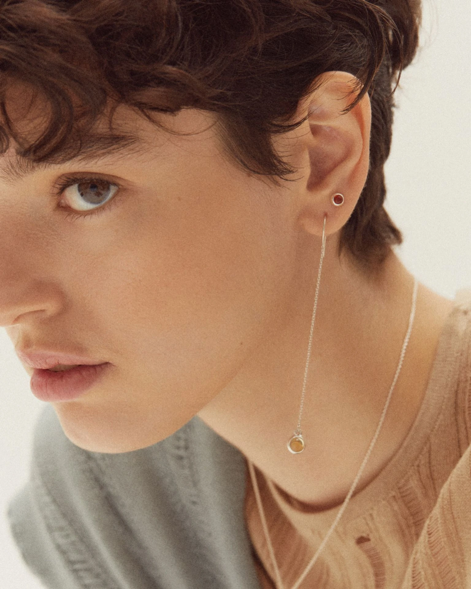 серьга на цепочке alpha с цитрином