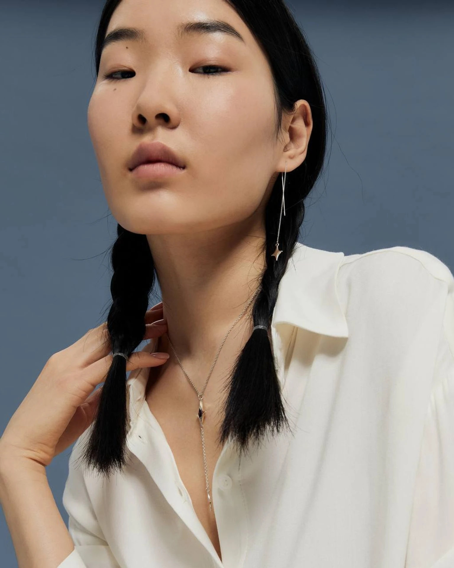 подвеска-галстук mar с красным гранатом