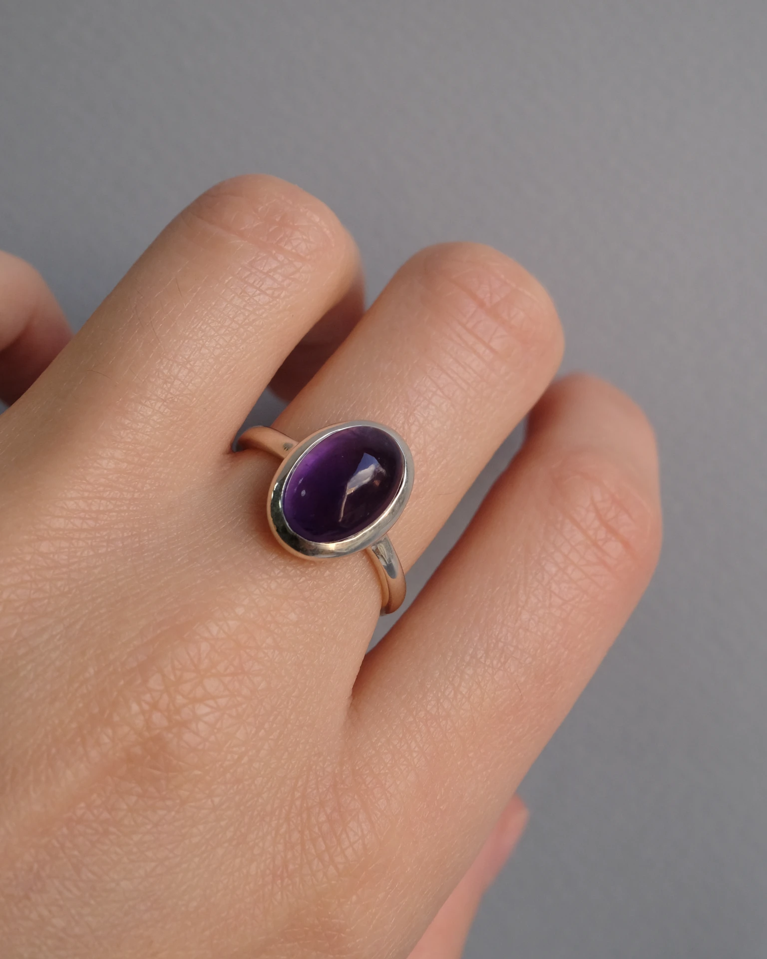 кольцо omega с аметистом