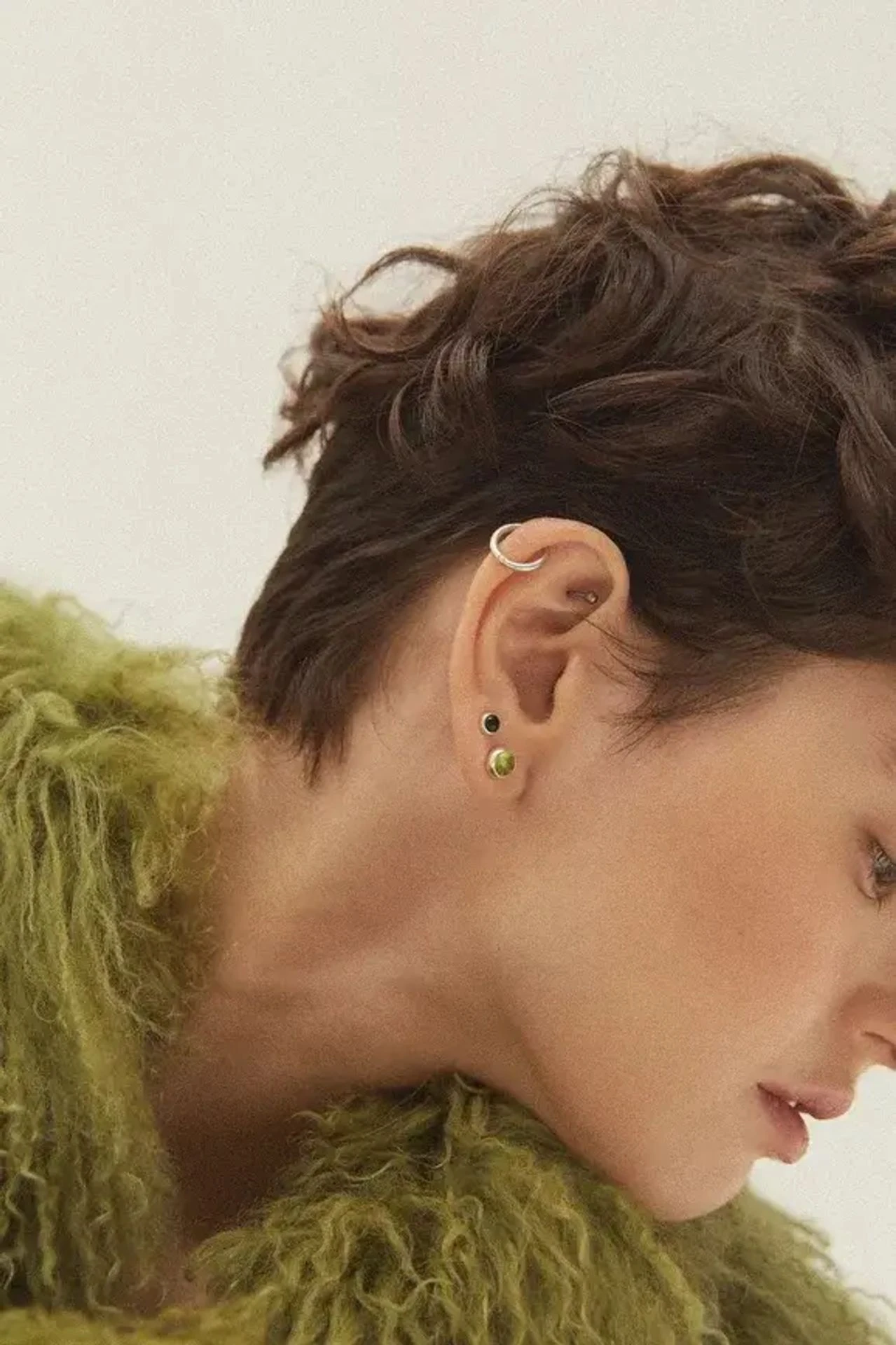 моносерьга beta с черным ониксом (родирование)