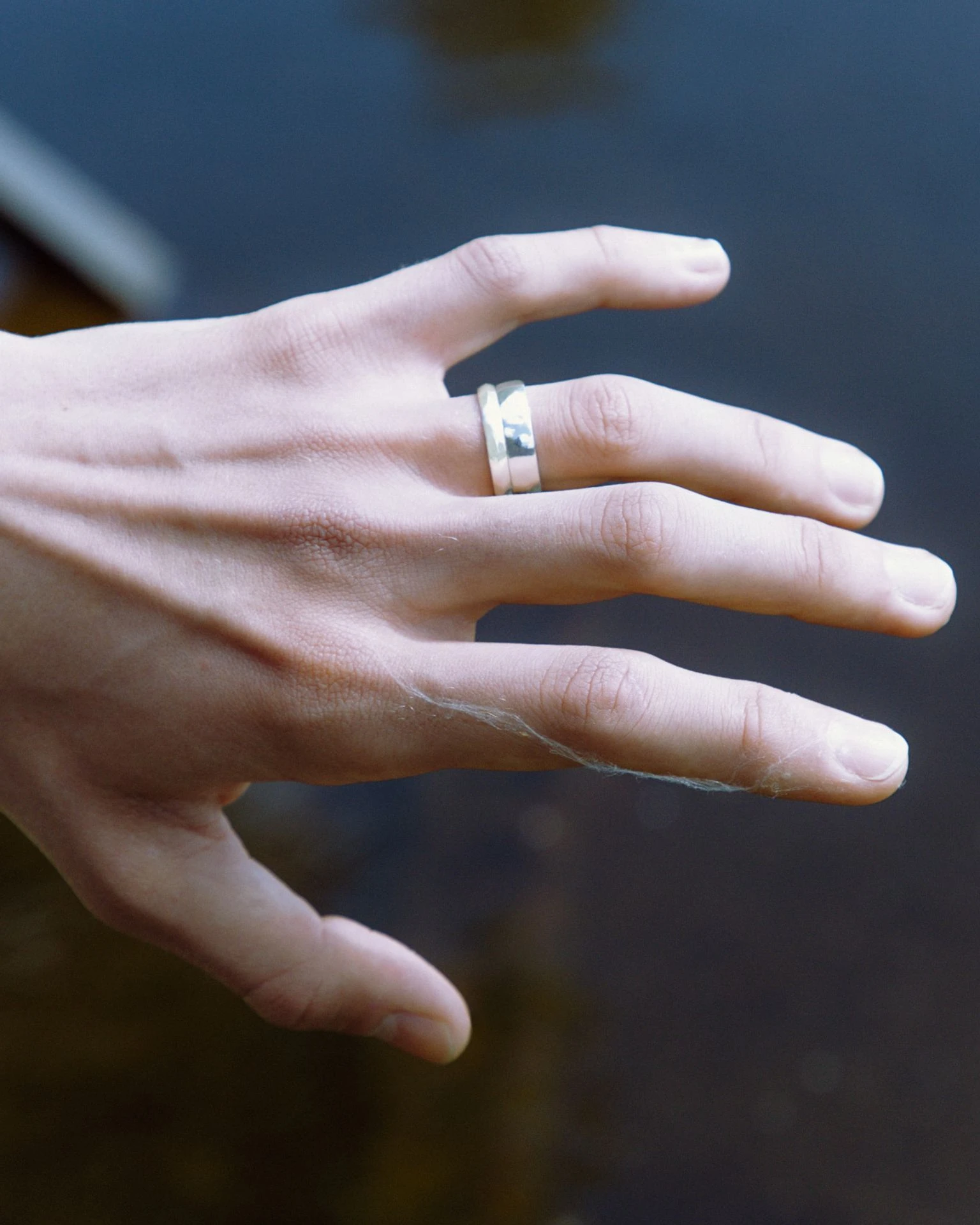 кольцо armas с красной эмалью