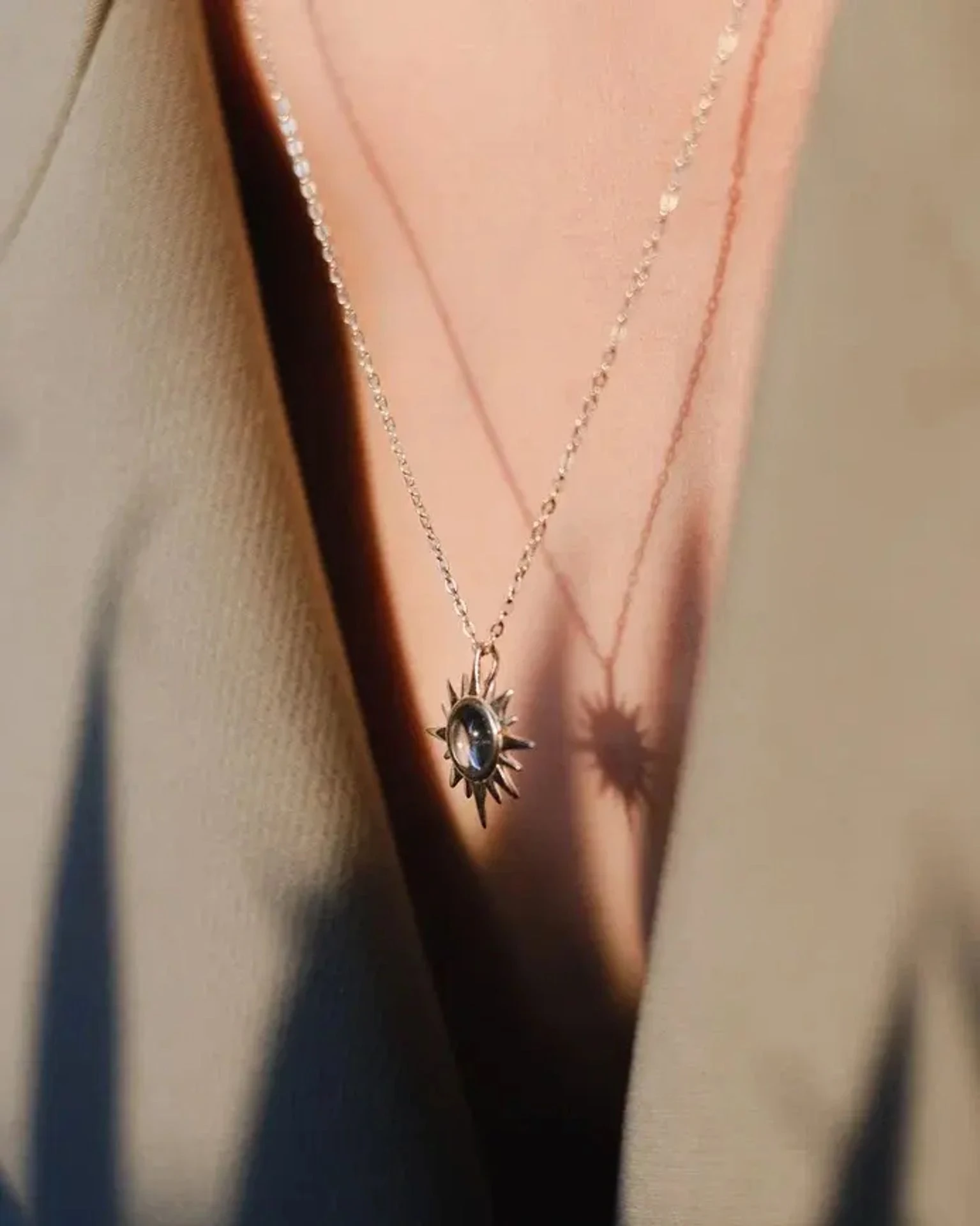 подвеска polar с аметистом (родирование)