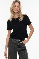 Футболка с кружевом (Baby Tee ), черный Футболка с кружевом (Baby Tee ), черный