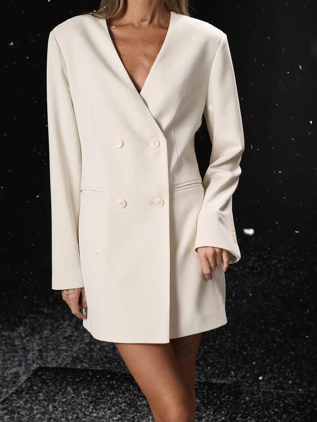 Платье-жакет из фактурной ткани, молочный