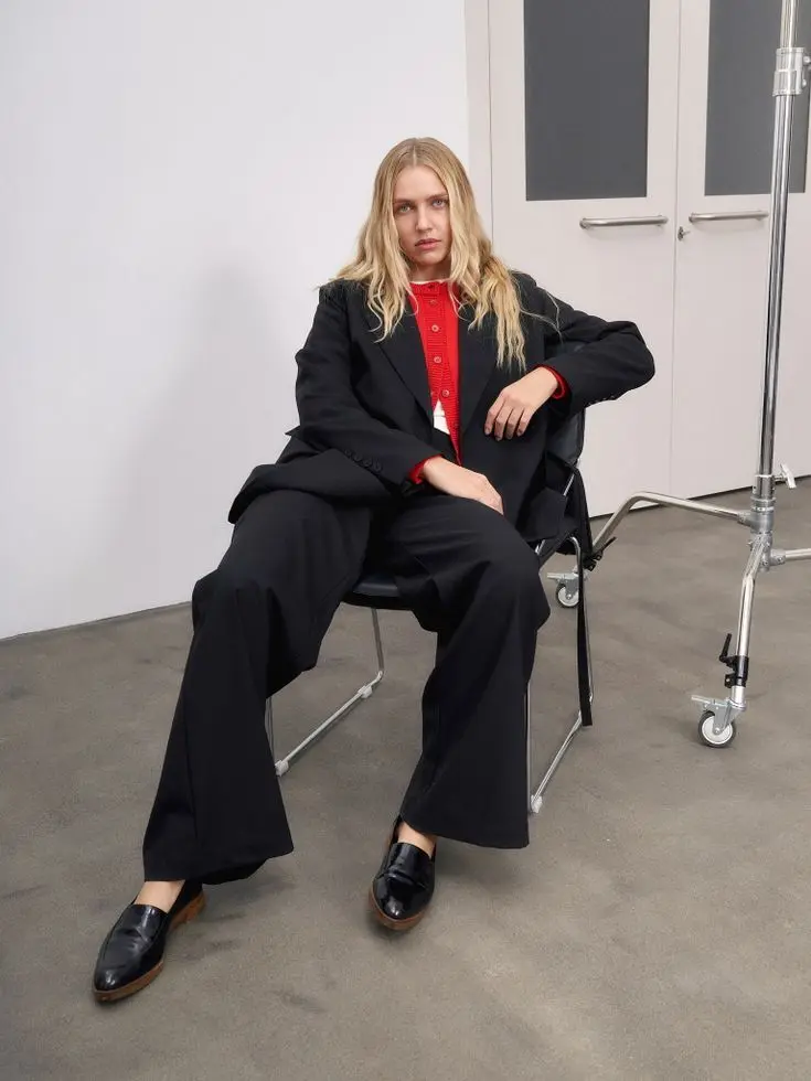 Брюки прямые, черный