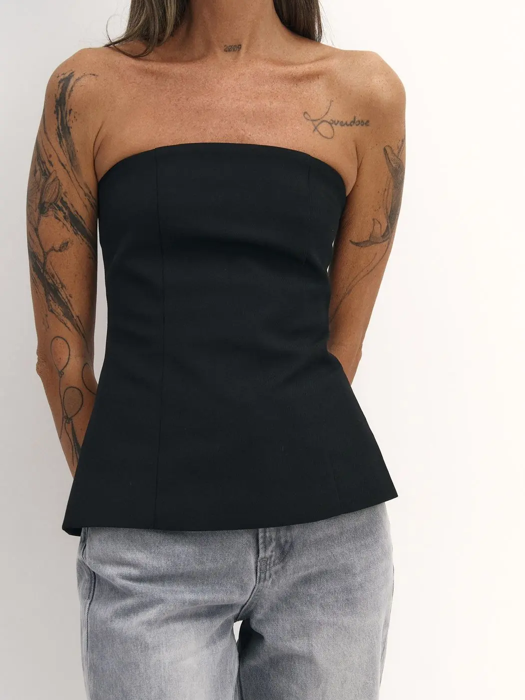 Корсет из фактурной ткани, черный