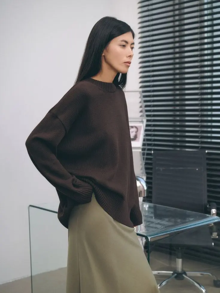 Джемпер объемный, шоколадный