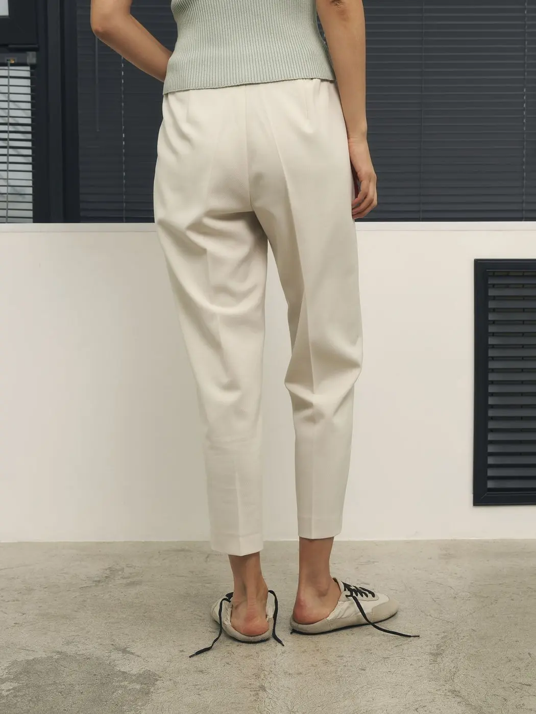 Брюки с застроченными стрелками, молочный