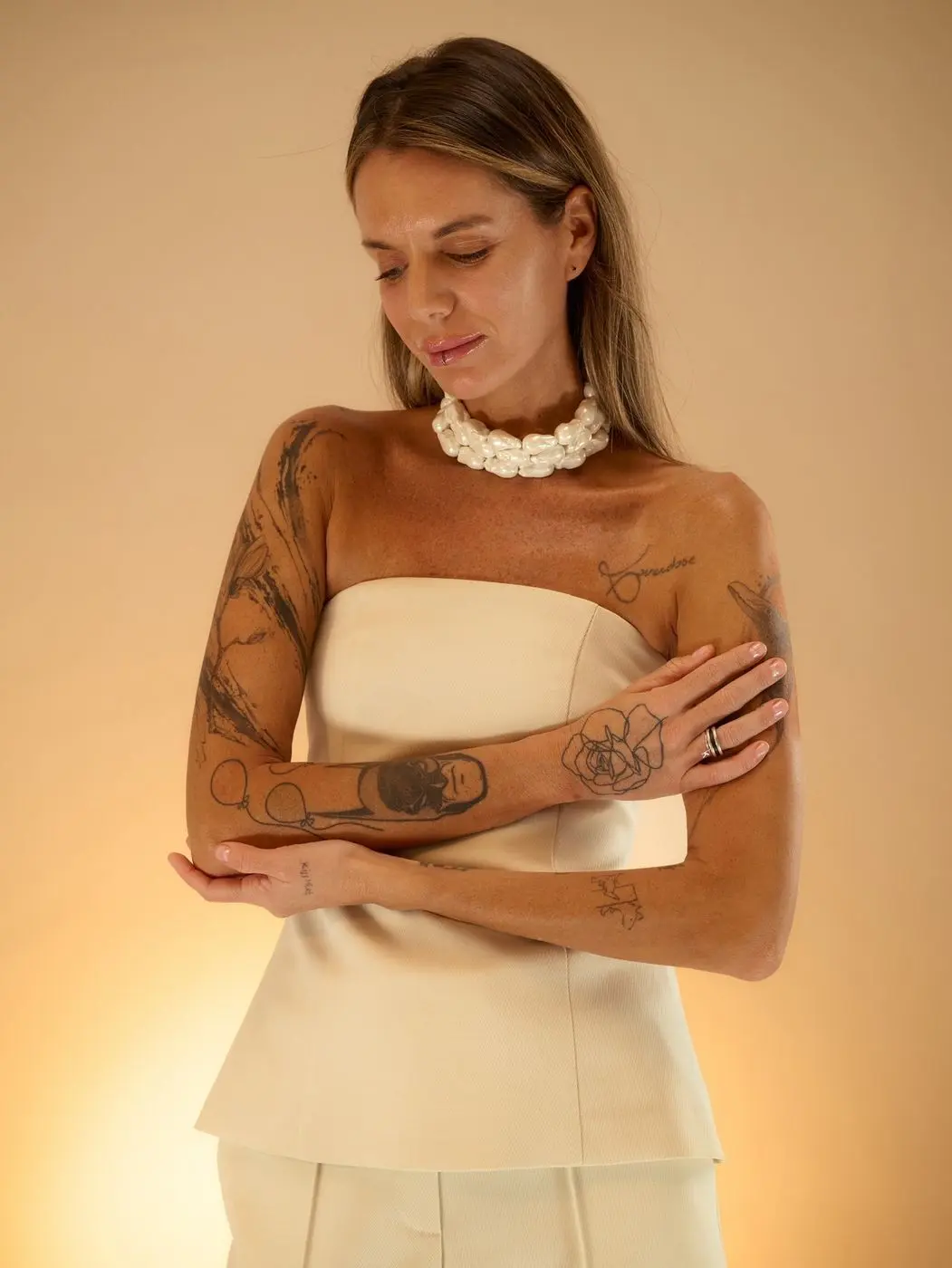 Корсет из фактурной ткани, молочный