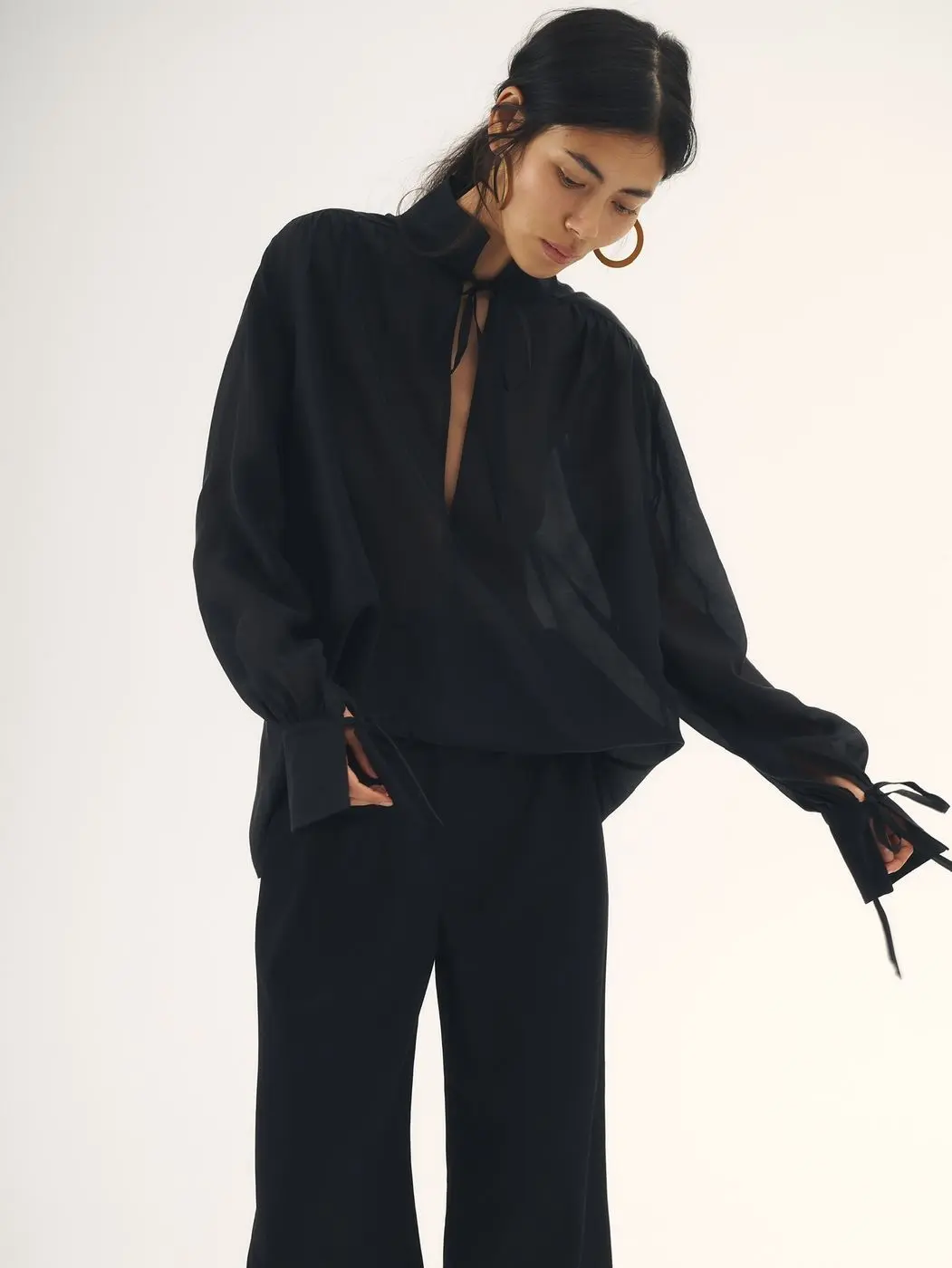 Блуза из органзы с завязками, черный