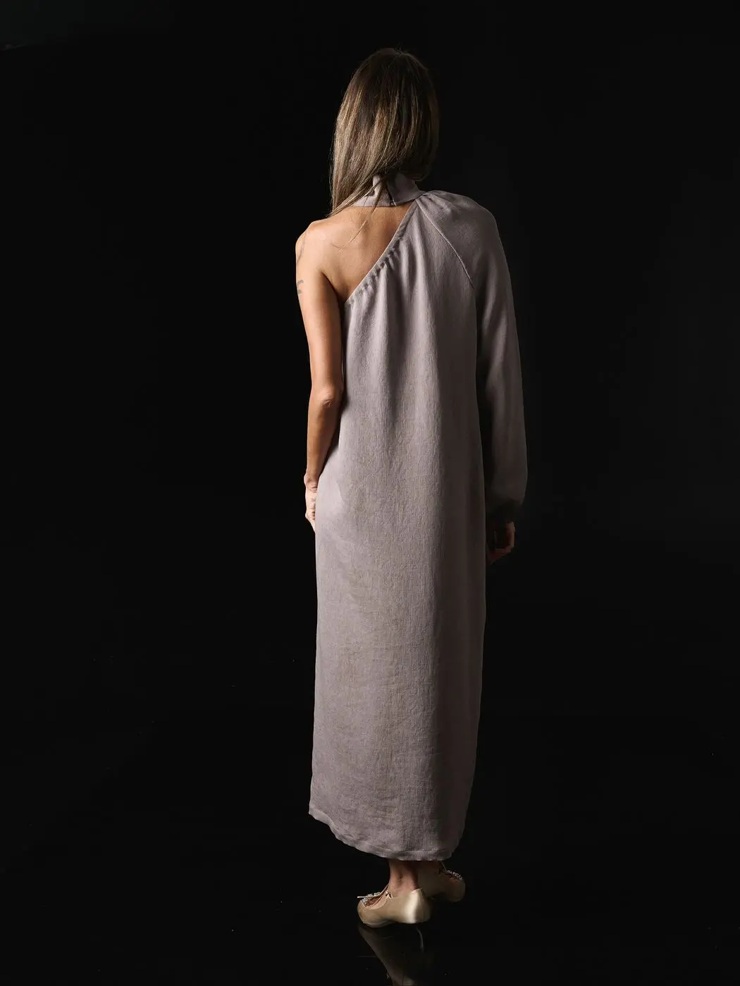 Платье на одно плечо, лавандовый