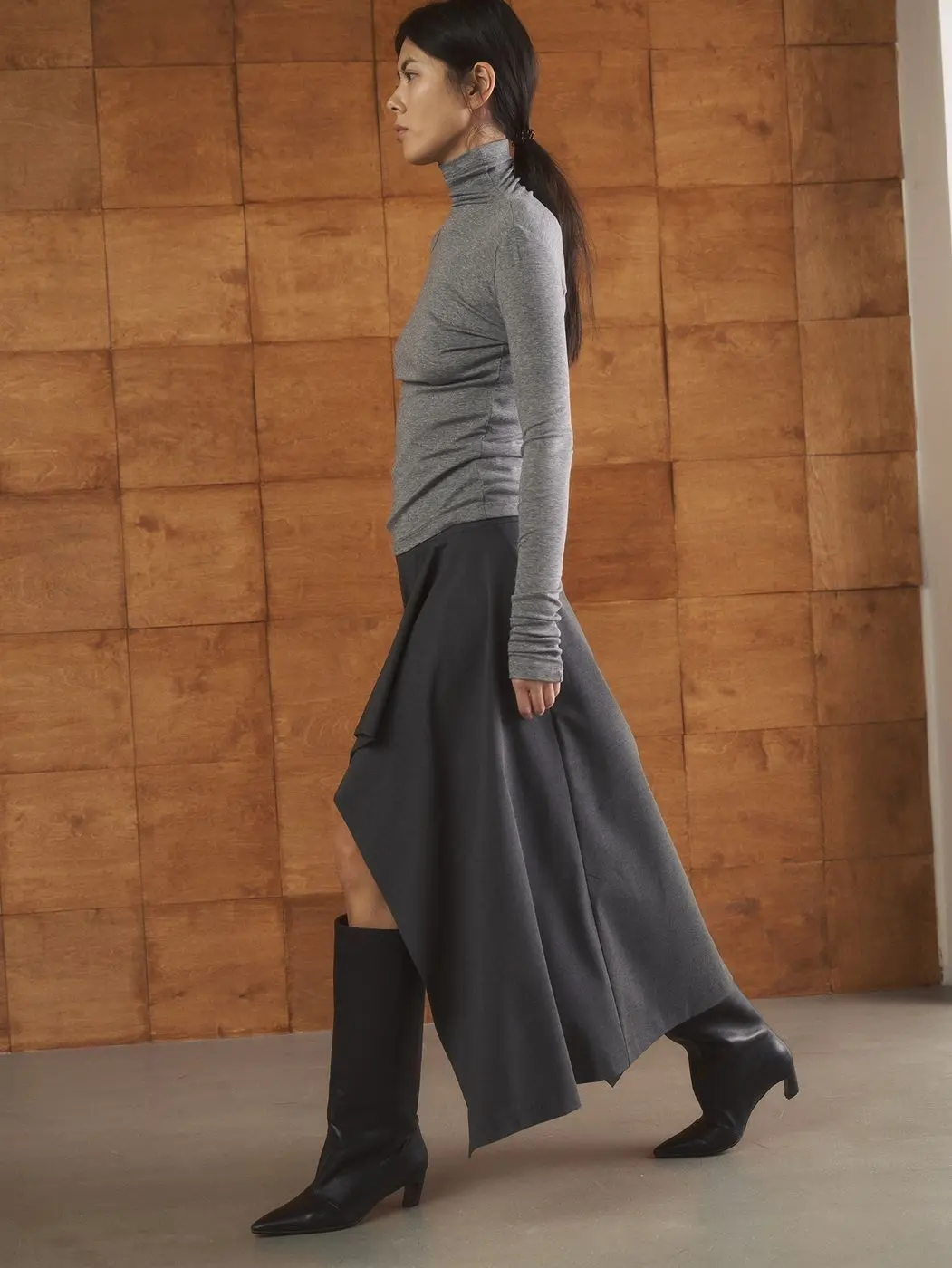 Юбка с ассиметричным воланом, графитовый