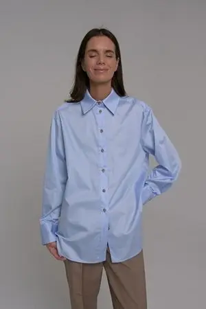 Рубашка объемная с контрастными пуговицами, голубой