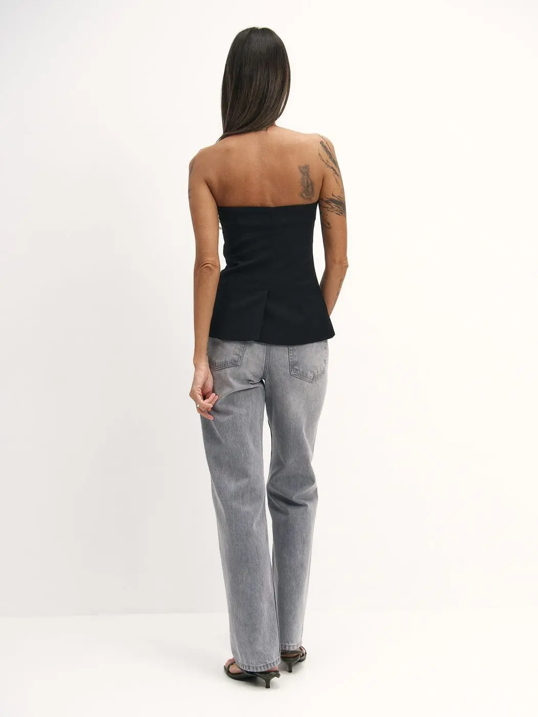 Корсет из фактурной ткани, черный