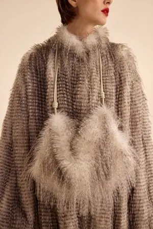 Муфта (Snow Queen), серо-белая