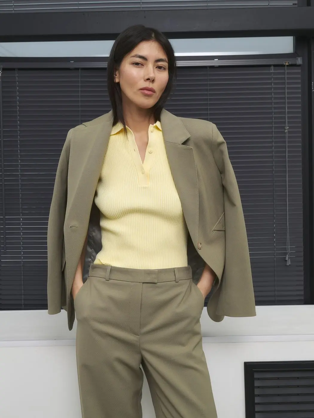 Жакет однобортный, оливковый