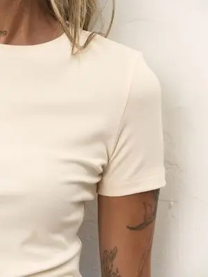 Футболка Slim fit, кремовый Футболка Slim fit, кремовый