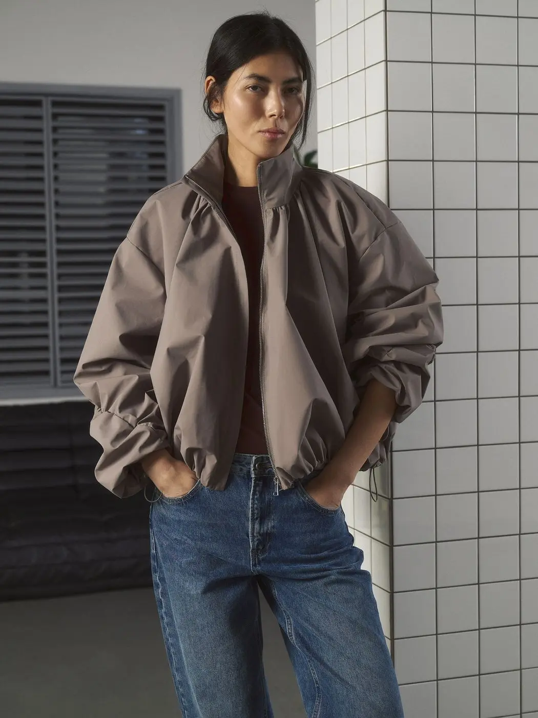 Куртка со сборками, серо-бежевый