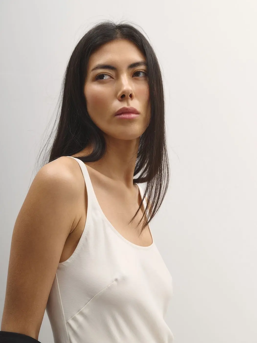 Топ полуприлегающего силуэта, молочный