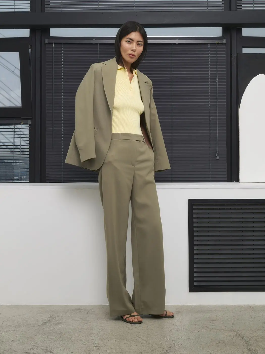 Жакет однобортный, оливковый