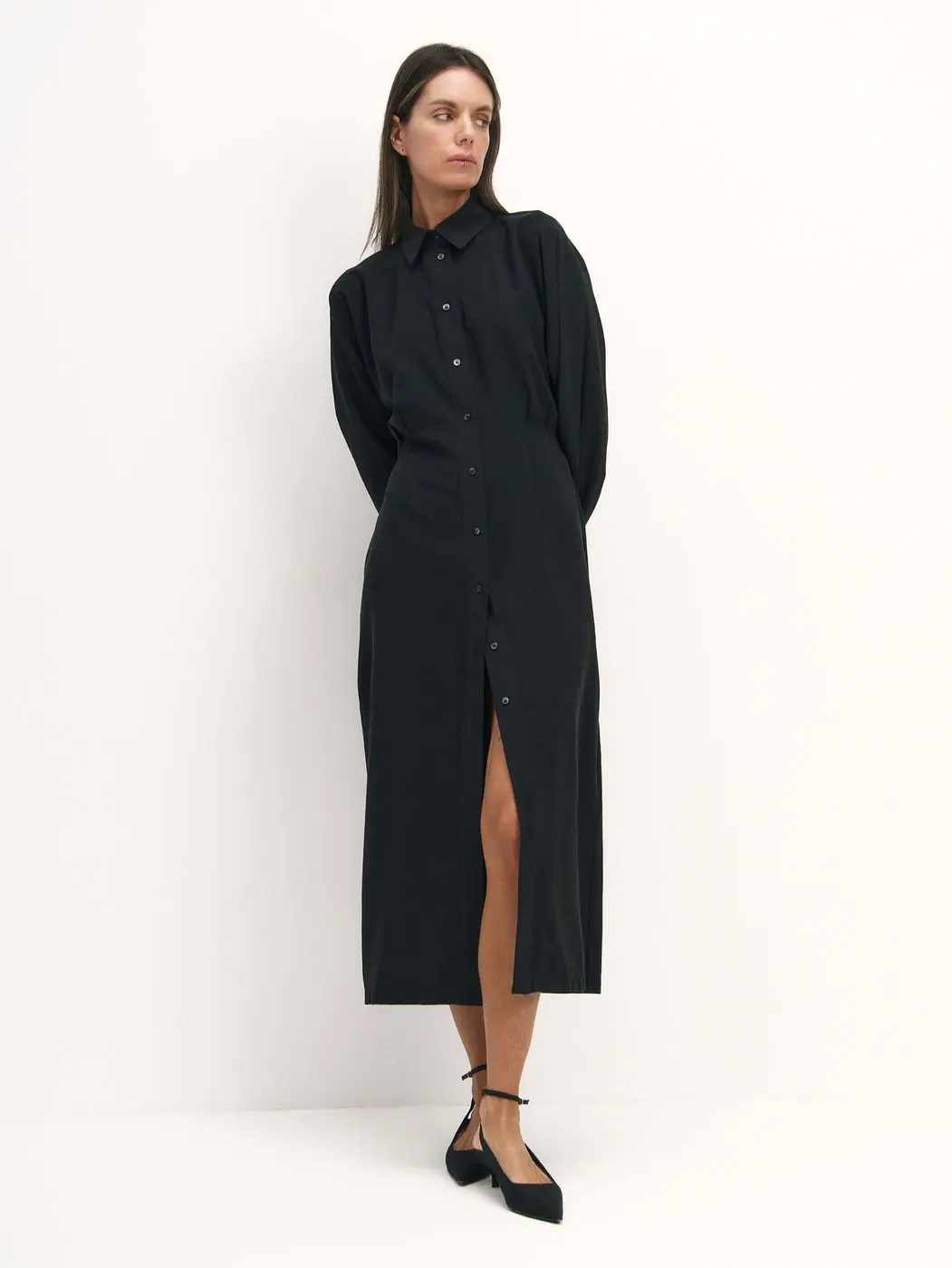 Платье-рубашка с защипами на талии, черный