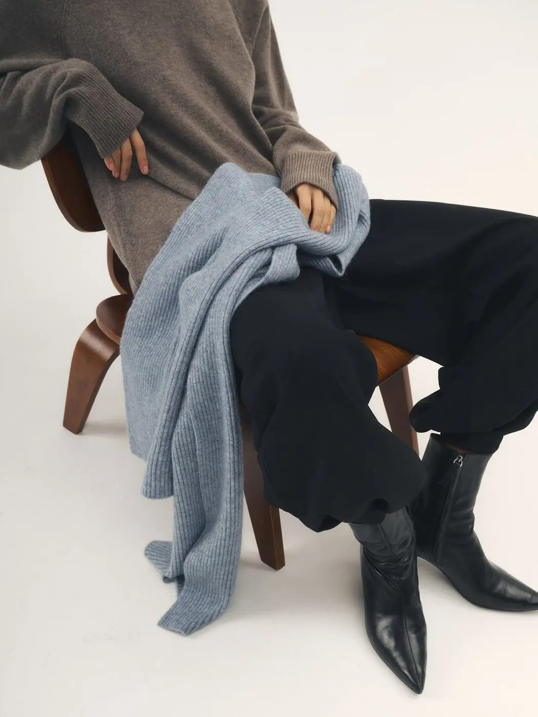 Шарф с мохером, серо-голубой