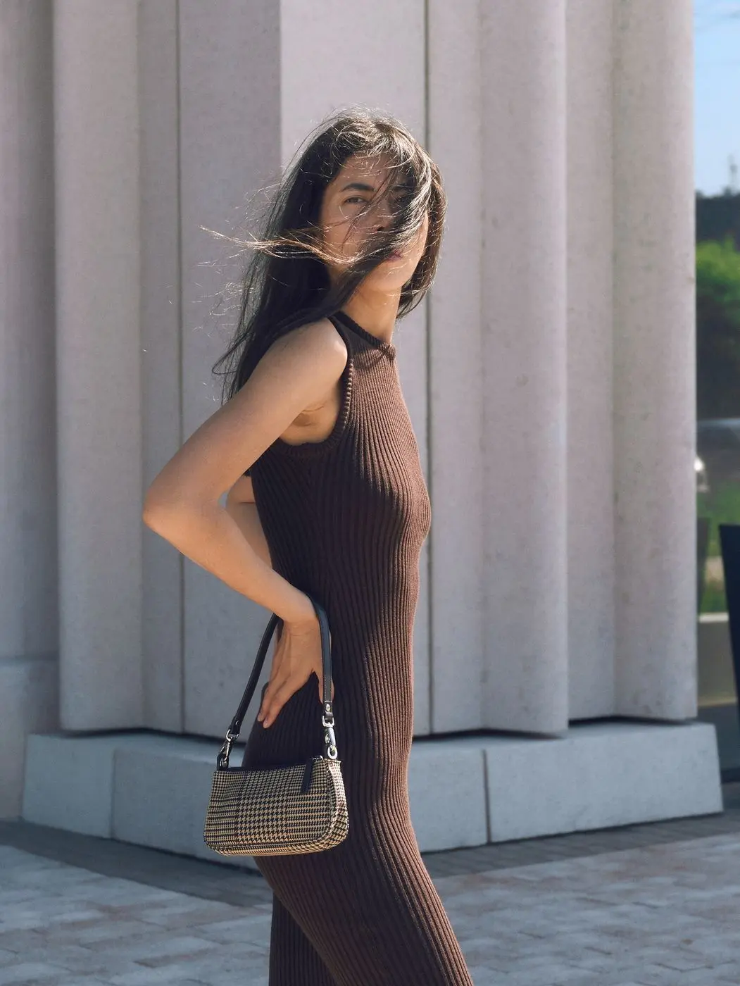 Платье макси трикотажное без рукавов, шоколадный