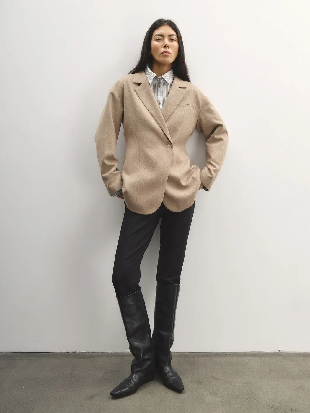 Жакет с поясом, бежевый