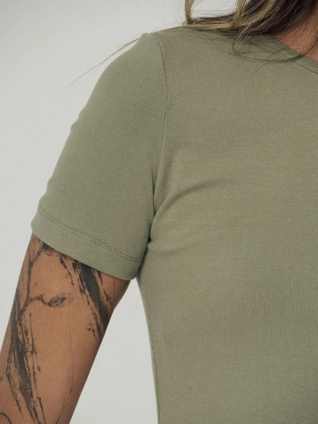 Футболка Slim fit, оливковый