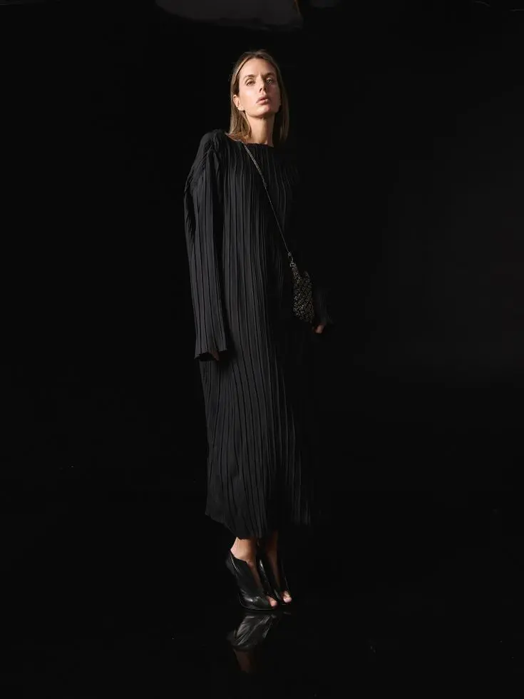 Платье гофре макси, черный