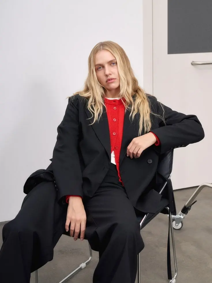 Жакет с хлястиком, черный